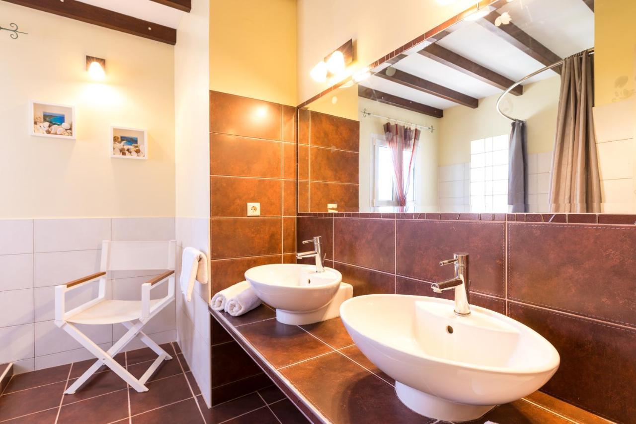 Villa St Nicholas House With Private Heated Pool Dassia  Buitenkant foto